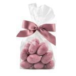 migdały w czekoladzie białej w foliowej saszetce z kokardą