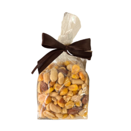 Słone Trio - prażona kukurydza, migdały i orzeszki ziemne solone w foliowej saszetce z kokardą i świątecznym bilecikiem