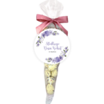 migdaly w czekoladzie bialej z platkami kwiatow