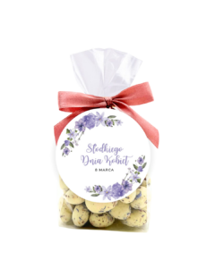 migdaly w czekoladzie bialej z platkami kwiatow