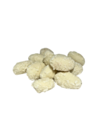 Migdaly w czekoladzie bialej o smaku kokosowym z wiorkami kokosa